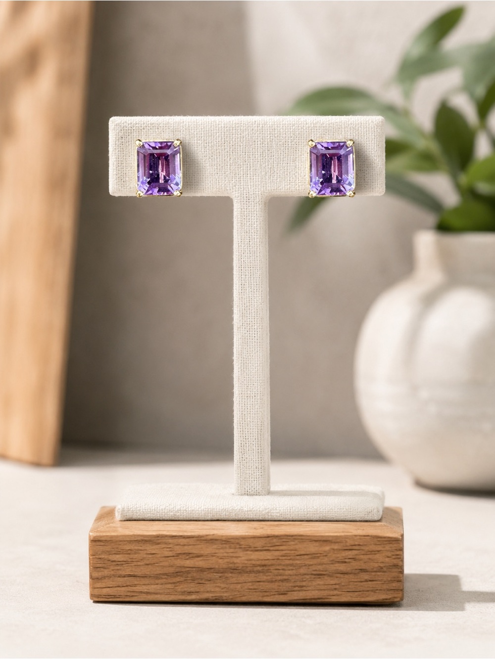 Vintage 14K Yellow Gold Emerald-Cut Natural Amethyst Screw-Back Earrings